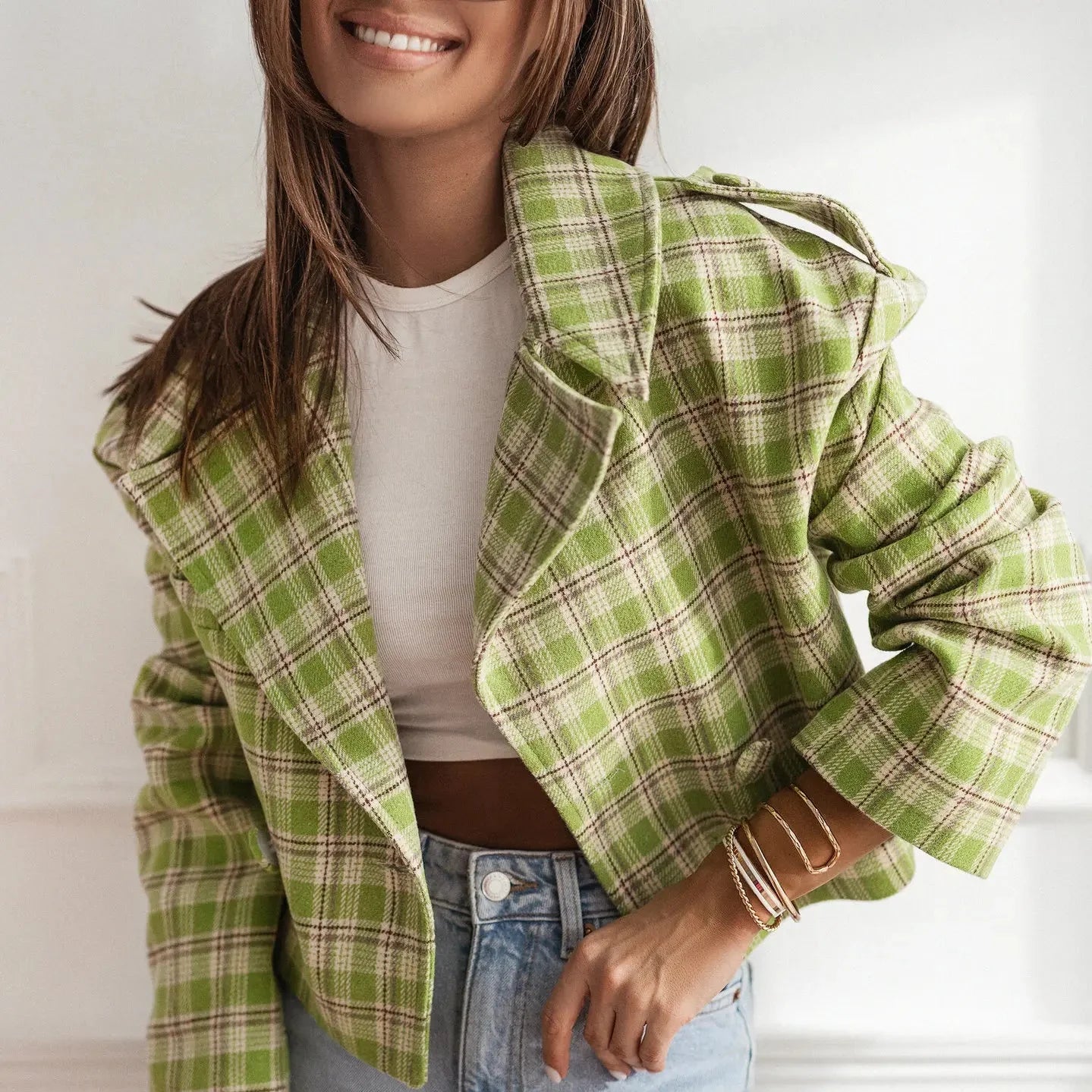 Giacca corta a quadri da donna – Stile casual chic