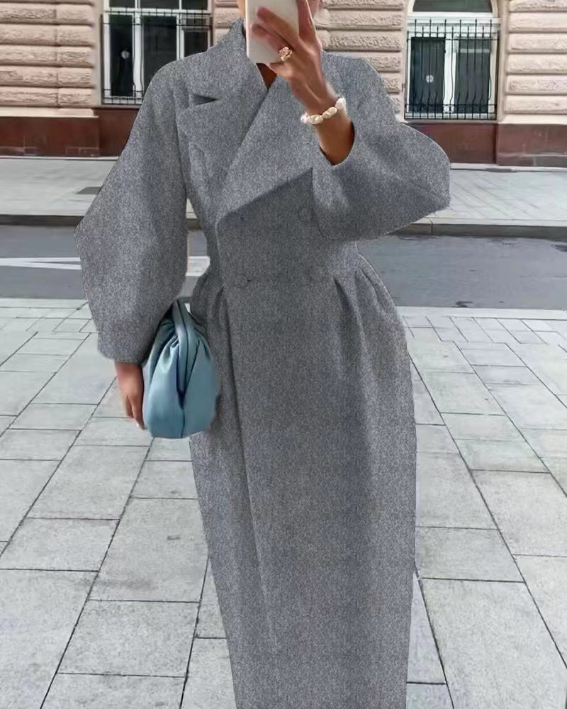 Cappotto lungo con maniche a lanterna e colletto per donna