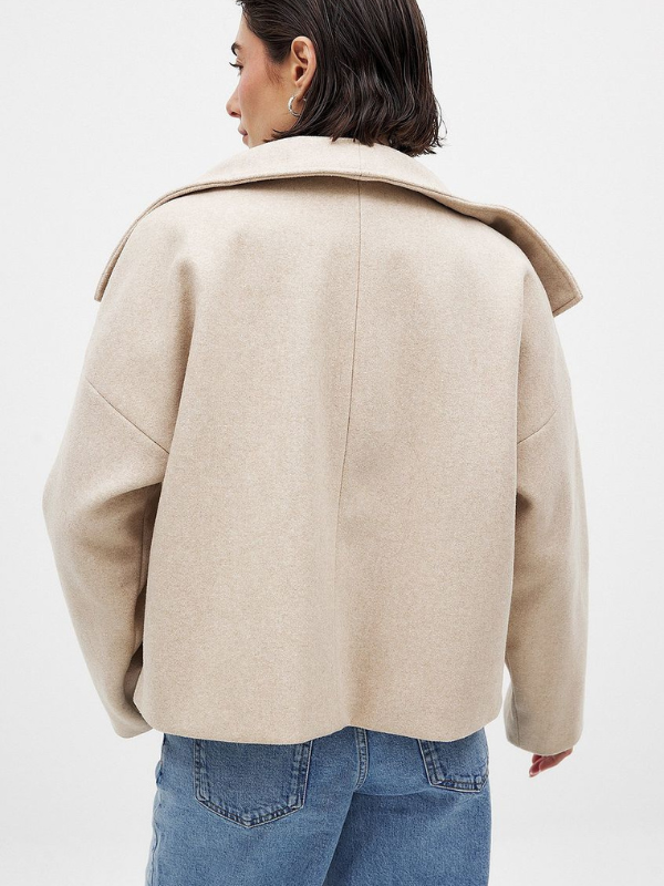 Cappotto Donna con Collo Ampio e Bottoni