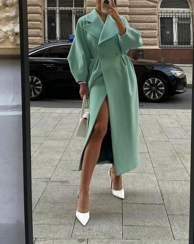 Cappotto lungo con maniche a lanterna e colletto per donna