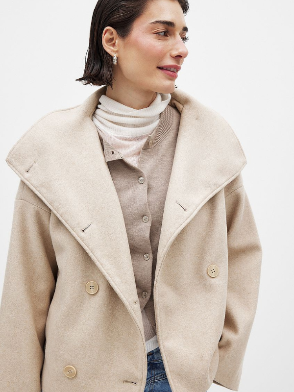 Cappotto Donna con Collo Ampio e Bottoni