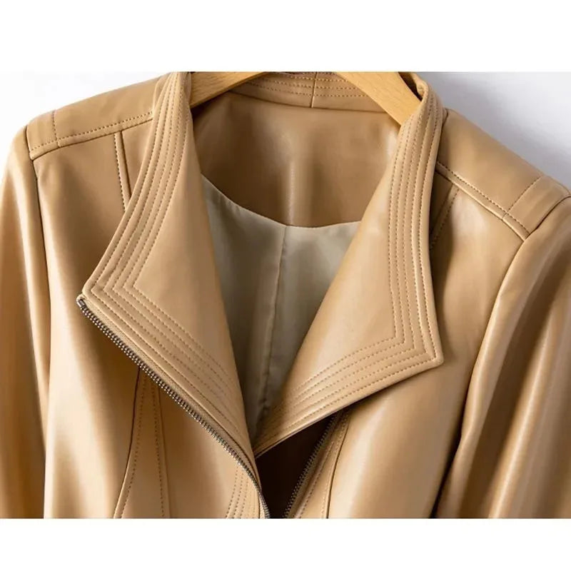 Giacca da donna in ecopelle con zip – Vestibilità slim casual