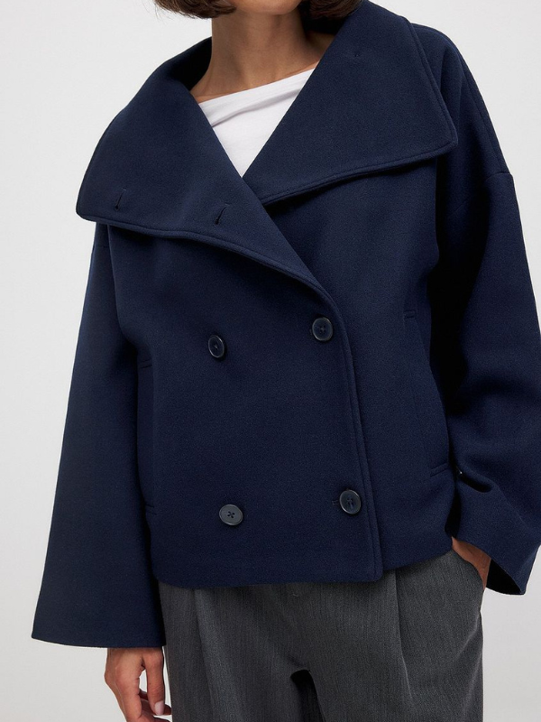 Cappotto Donna con Collo Ampio e Bottoni